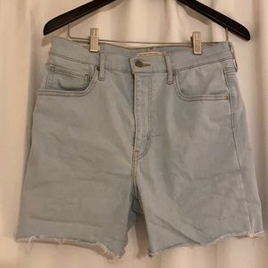 Vintage Levi’s - mile high super skinny shorts!